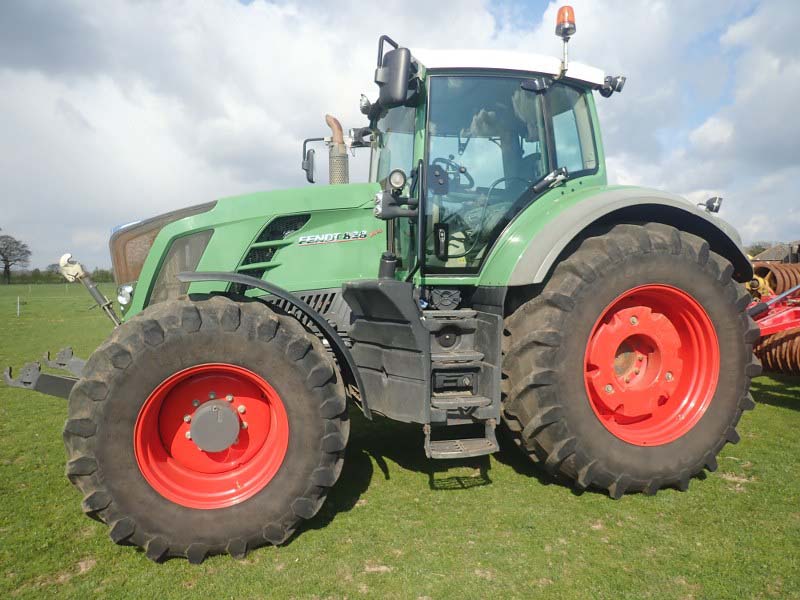 Fendt 828 Profi Plus Tractor for sale