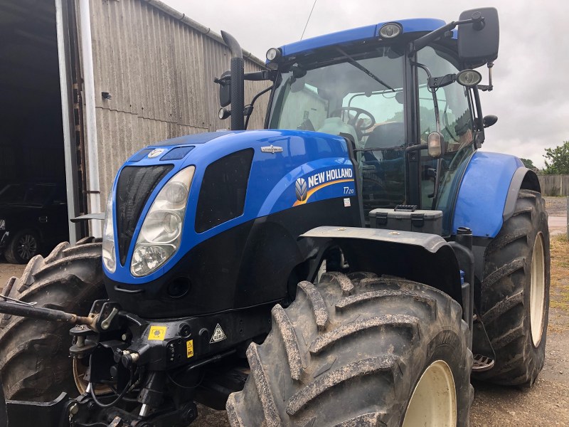 New Holland T7.210 Auto Command Tractor for sale