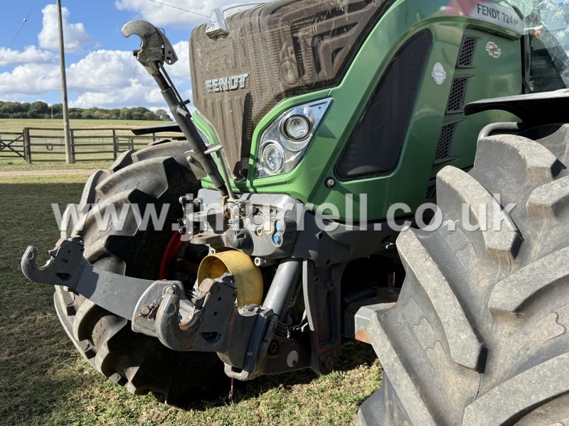 Fendt 724 Profi-Plus Tractor For Sale Fendt 724 Profi-Plus Tractor For Sale