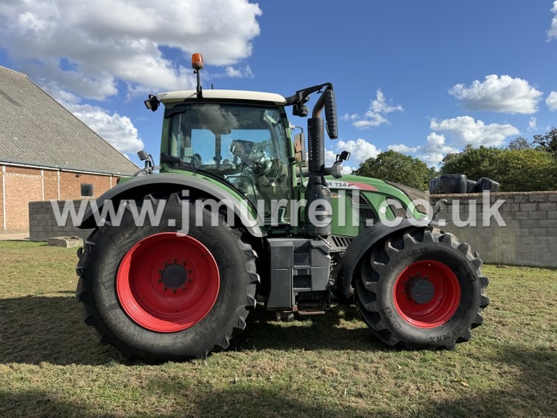 Fendt 724 Profi-Plus Tractor For Sale Fendt 724 Profi-Plus Tractor For Sale
