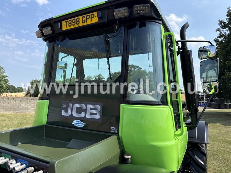 JCB Fastrac 3185 Supercooler Tractor For Sale