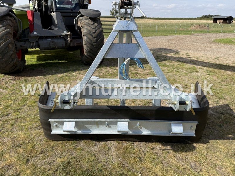 Browns 1.8 meter Yardmaster Muck Scraper For Sale Browns 1.8 meter Yardmaster Muck Scraper For Sale