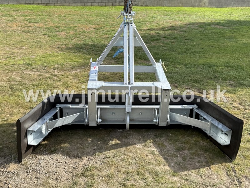 Browns 1.8 meter Yardmaster Muck Scraper For Sale Browns 1.8 meter Yardmaster Muck Scraper For Sale