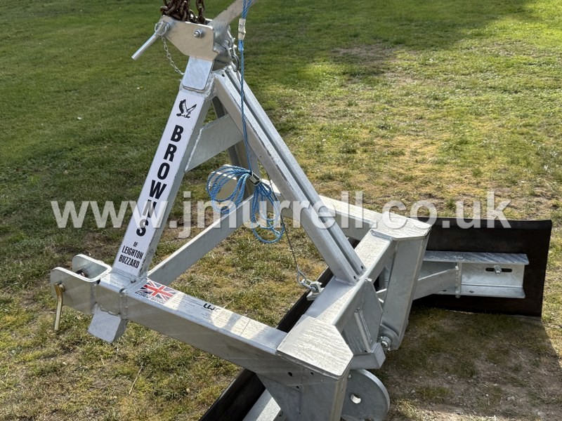 Browns 1.8 meter Yardmaster Muck Scraper For Sale Browns 1.8 meter Yardmaster Muck Scraper For Sale