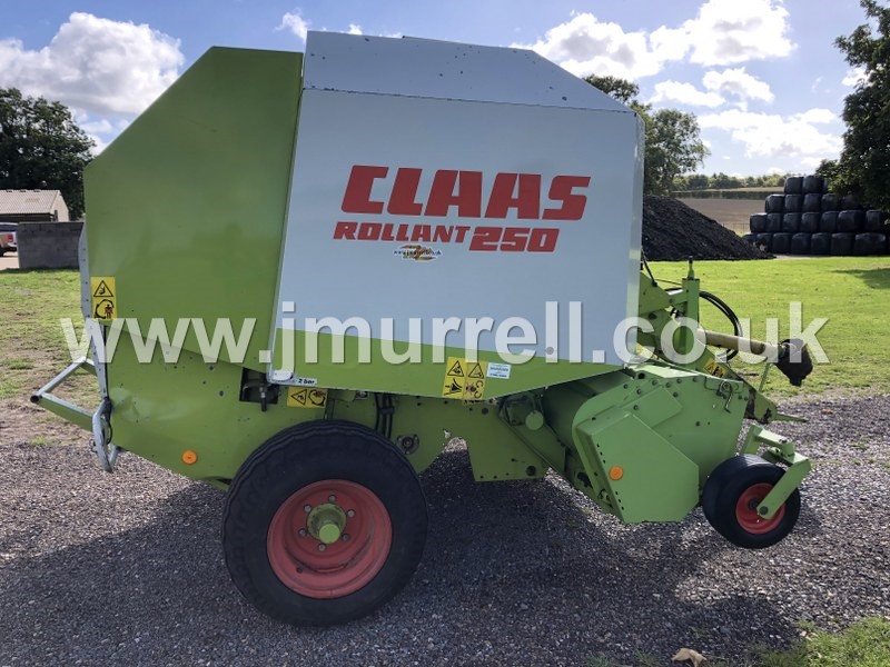 Claas Rollant 250 Round Baler