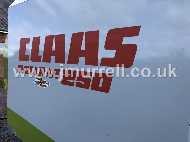 Claas Rollant 250 Round Baler