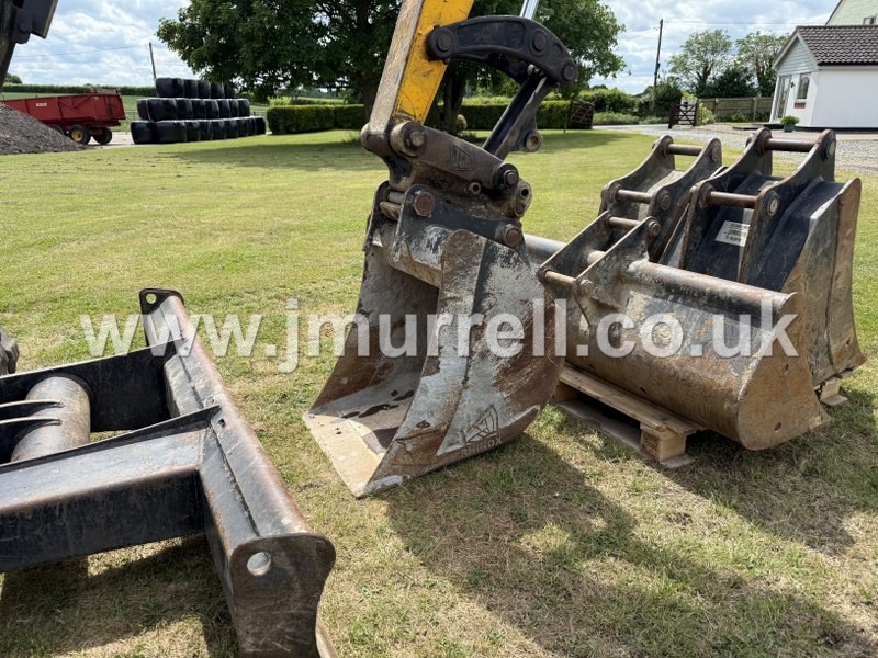 JCB 8050 RTS Excavator For Sale