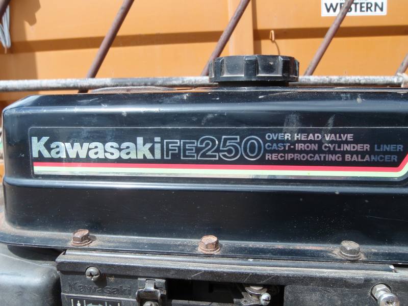 Kawasaki 4 Stroke Petrol Engine