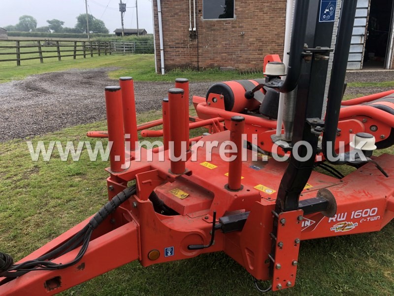 Kuhn RW1600 Round Bale Wrapper