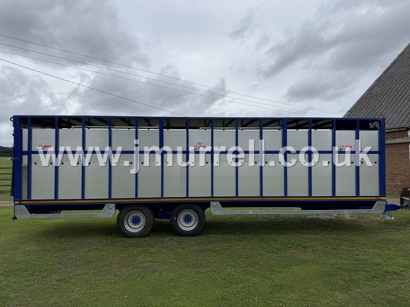 JPM 30ft Tandem Axle Livestock Trailer