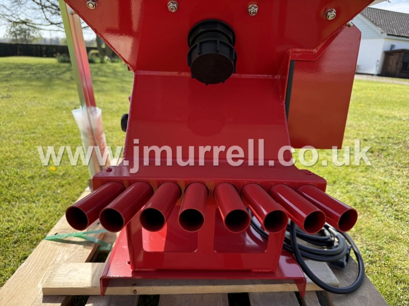 Stocks Turbo Jet Jackal 8 Air Seeder For Sale