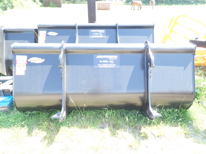 New Strimech Pro-Ag Bucket Q-fit Brackets