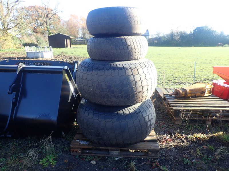22.5LL-16.1 & 12LLx16 Turf wheels and tyres for sale