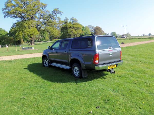Toyota Hilux 4x4 Pickup Truck