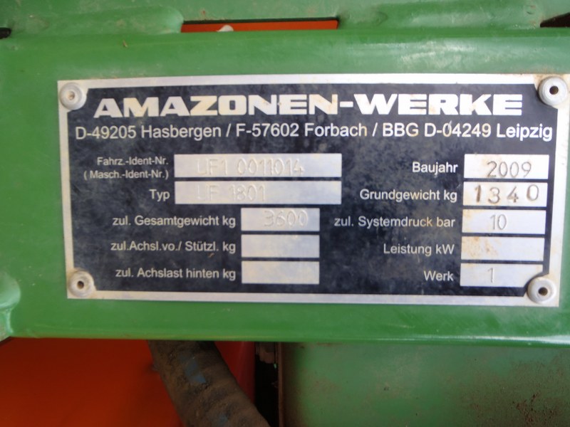 Amazone UF1801 crop sprayer for sale