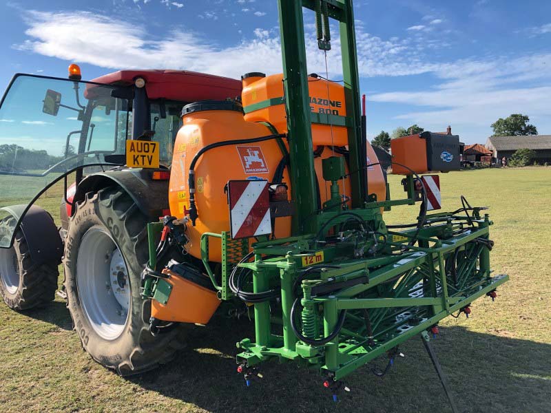 Amazone UF800 mounted sprayer for sale