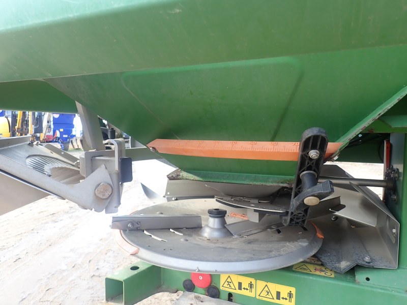 Amazone ZA-M 1201 Fertiliser spreader for sale