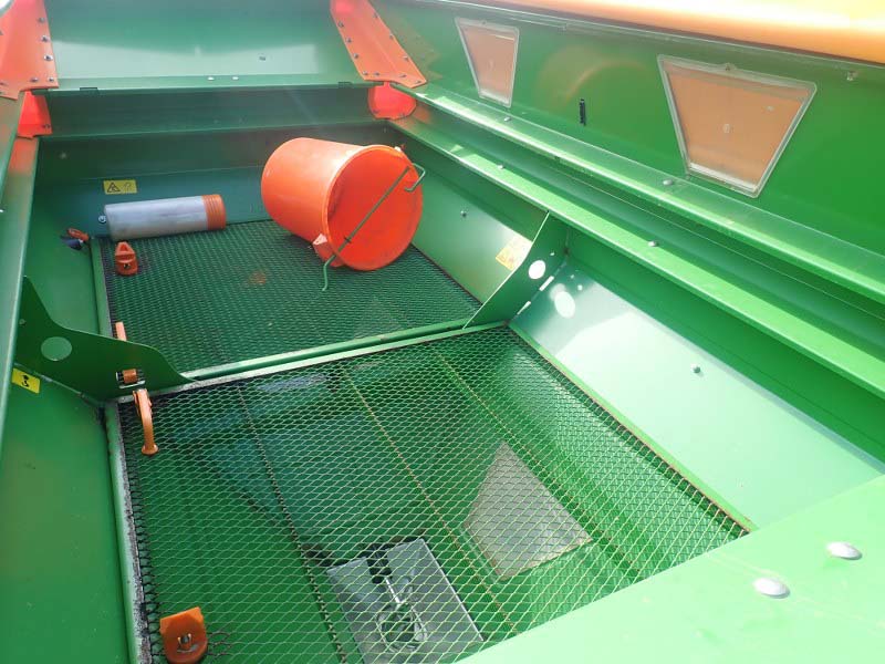 Amazone ZA-M 1201 Fertiliser spreader for sale