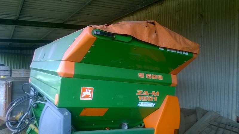 Amazone ZAM 1501 Control Plus Fertiliser spreader for sale