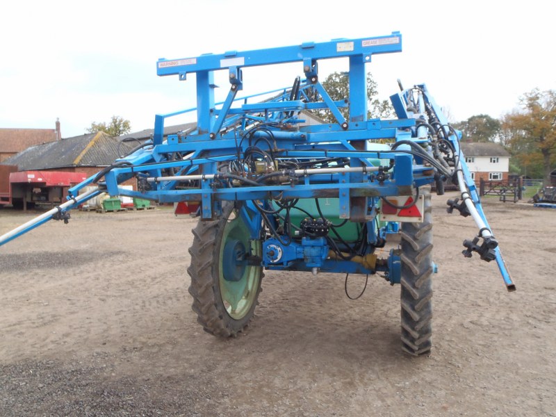 Berthoud 24 Meter Trailed Sprayer For Sale