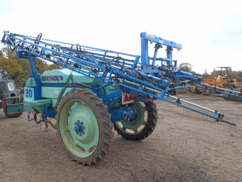 Berthoud 24 Meter Trailed Sprayer For Sale