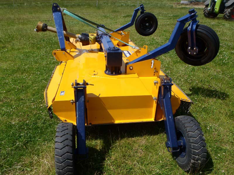 Bomford Tri Blade 4000 Grass Topper For Sale