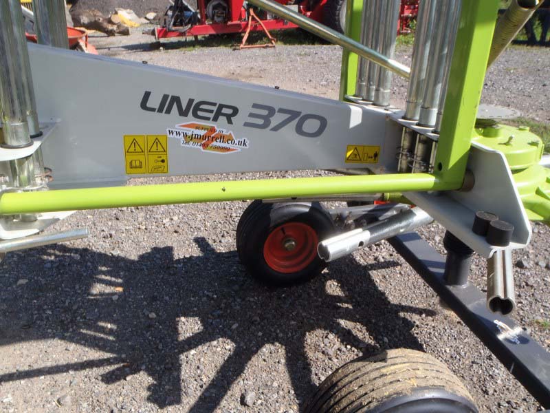 Claas Liner 370 Rake for sale