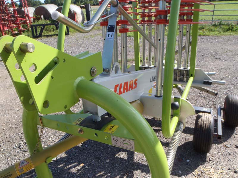 Claas Liner 370 Rake for sale