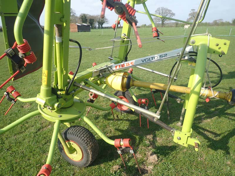 Claas Volto 52 rake for sale