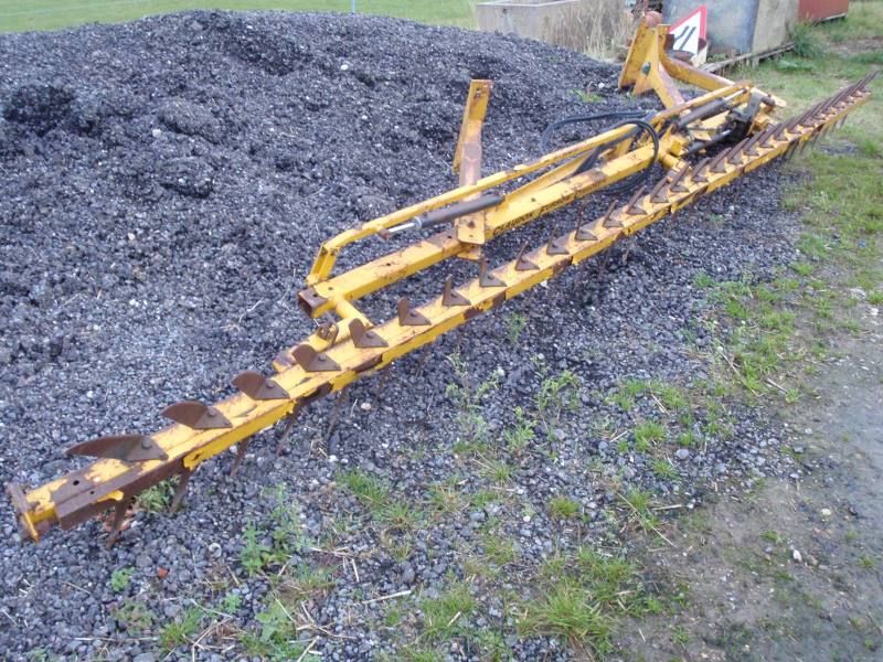 Claydon Furrow Cracker