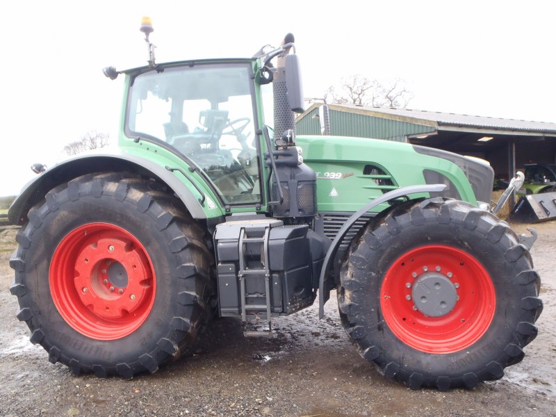 Fendt 939 Profi Plus Tractor for sale