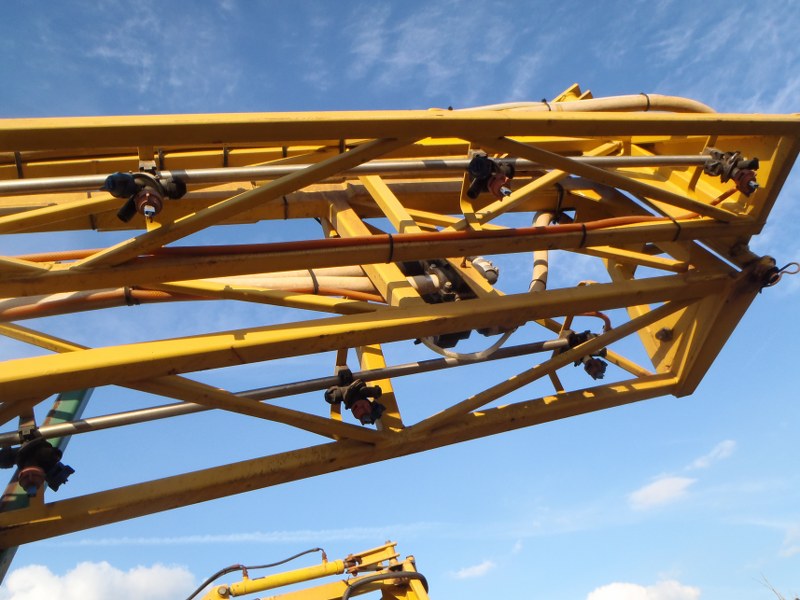 GMR 2600T trailed 24 meter crop sprayer for sale