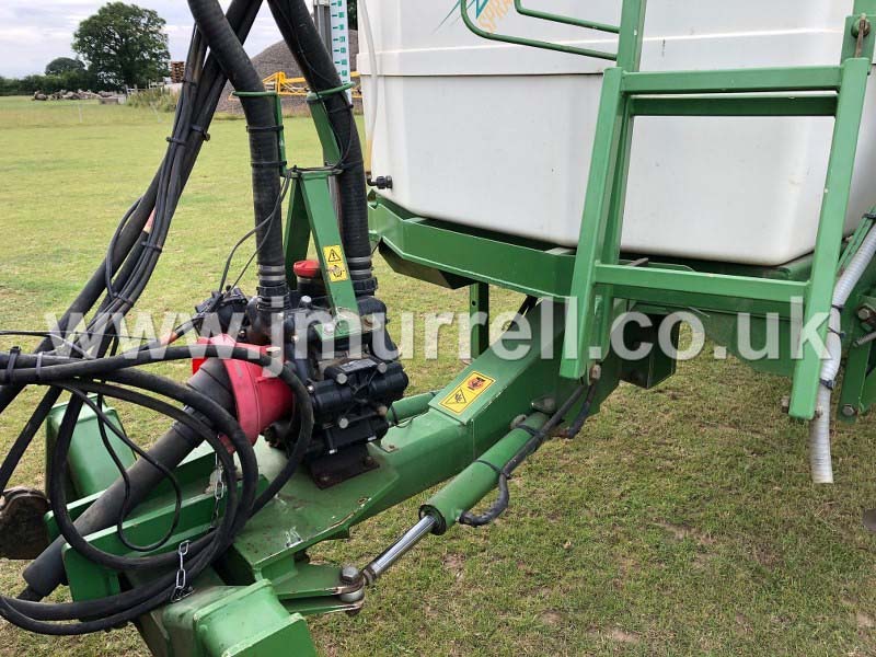 GM-R Voyager 3200 trailed crop sprayer for sale