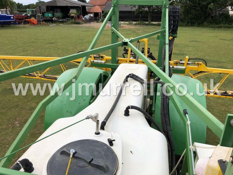 GM-R Voyager 3200 trailed crop sprayer for sale