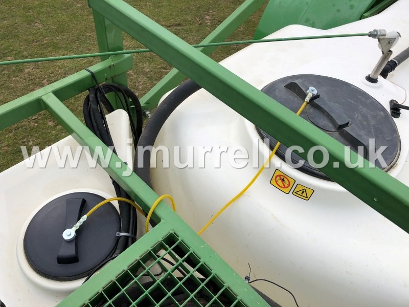GM-R Voyager 3200 trailed crop sprayer for sale
