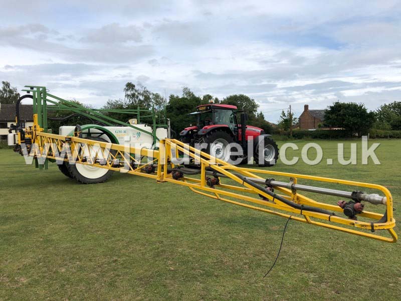 GM-R Voyager 3200 trailed crop sprayer for sale