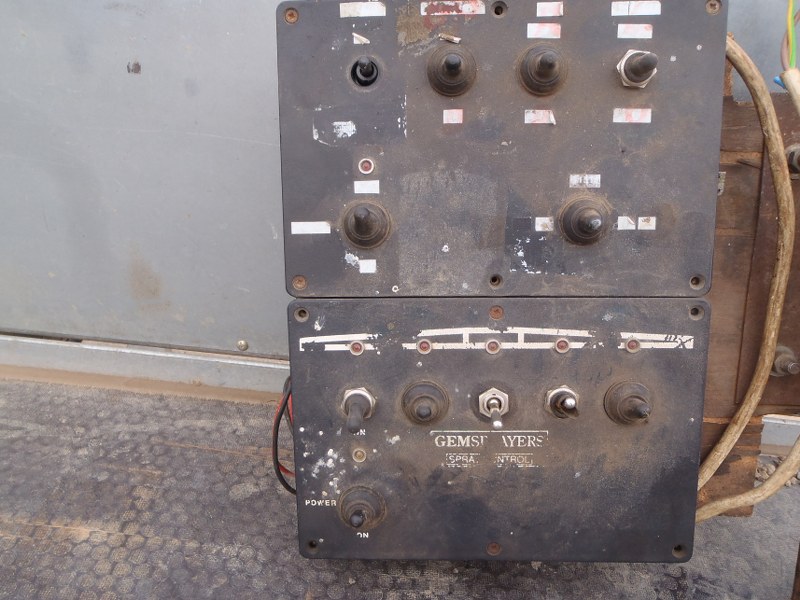 Gem Selftrak 2000 trailed crop sprayer for sale