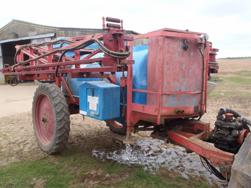 Gem Selftrak 2000 trailed crop sprayer for sale