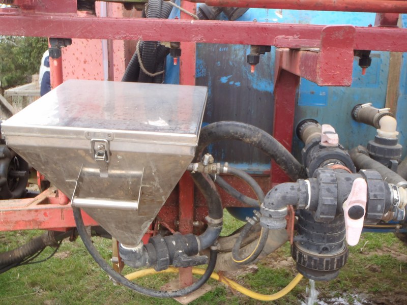 Gem Selftrak 2000 trailed crop sprayer for sale