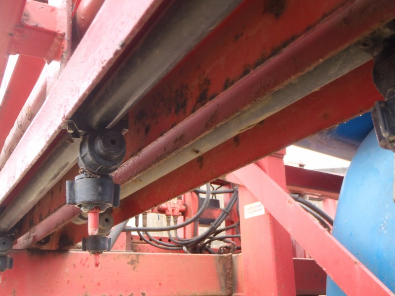 Gem Selftrak 2000 trailed crop sprayer for sale