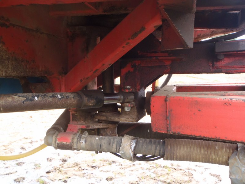 Gem Selftrak 2000 trailed crop sprayer for sale