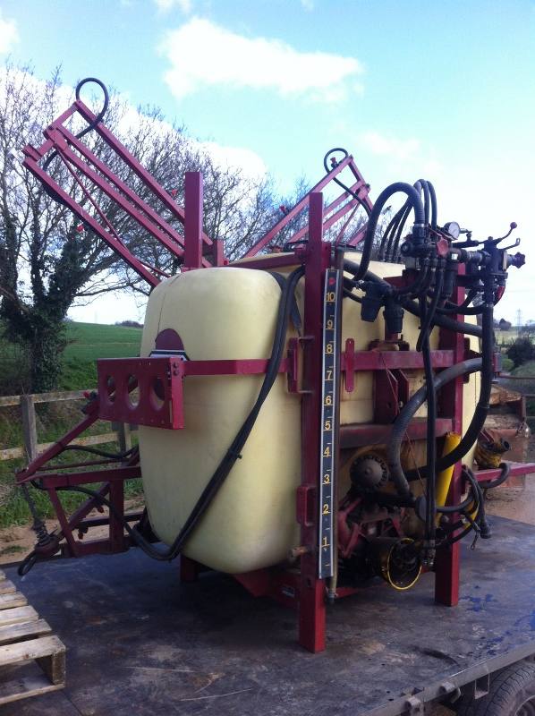 Hardi 12 meter 1000 Litre