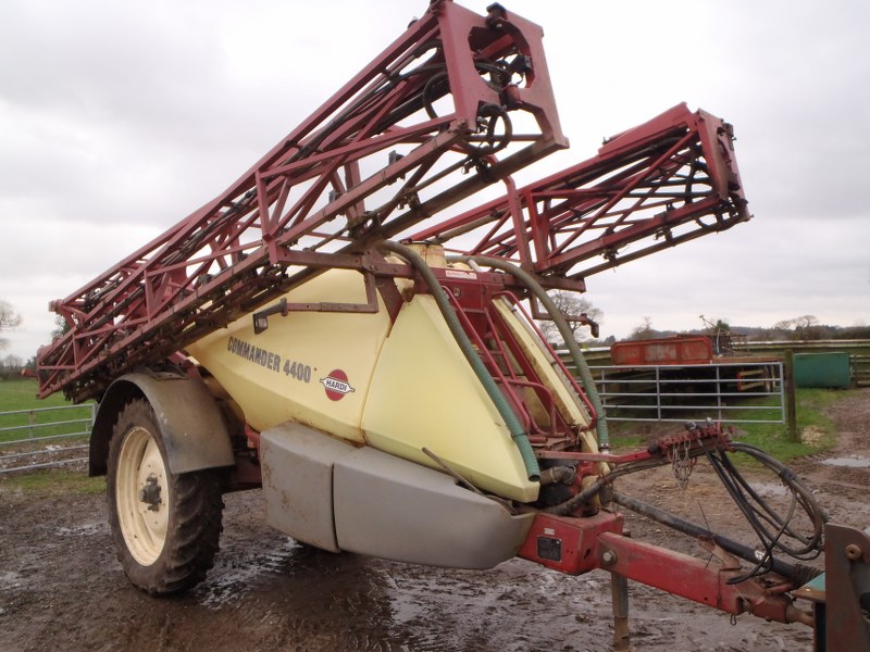 Hardi Commander 4400I sprayer for sale