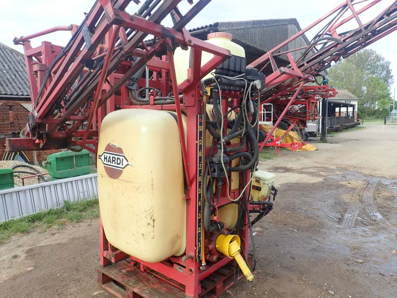 Hardi LHY 1000 18m sprayer for sale