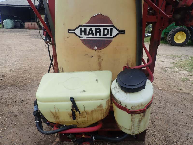 Hardi LHY 1000 18m sprayer for sale