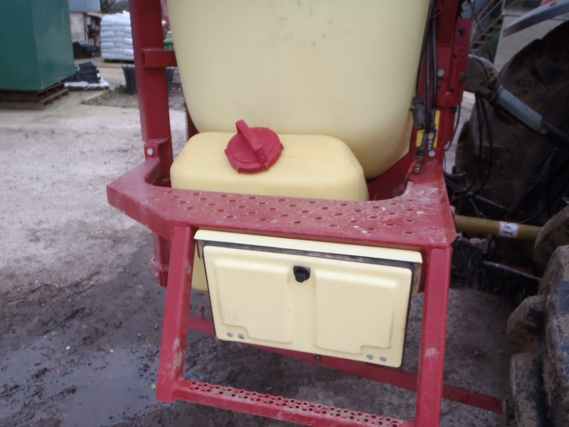 Hardi Mega LPY Mounted Crop Sprayer