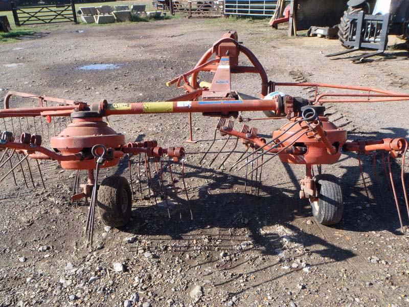 Kuhn Hay-Straw Turner For Sale