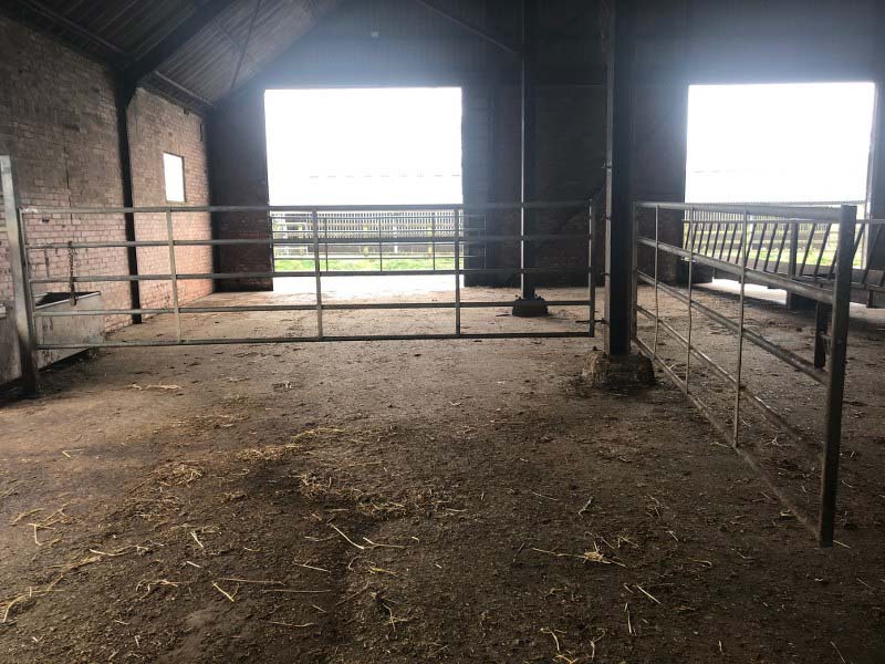 IAE Barrier feed mangers for sale