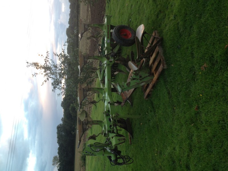 Dowdeswell DP100S Plough for sale