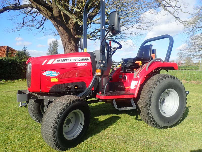 Massey Ferguson 1520 Compact tractor for sale